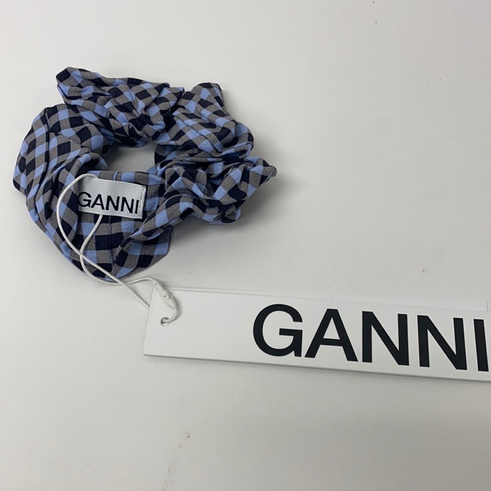 Hair scrunchie by GANNI - Picture 1 of 3